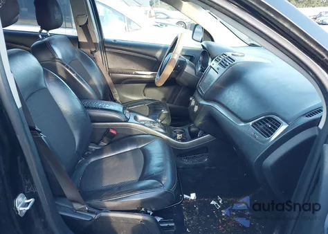 2019 Dodge Journey Crossroad from USA, damaged, VIN 3C4PDCGGXKT857634